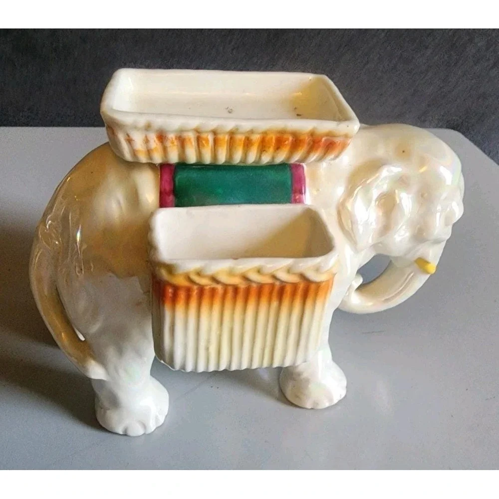 Porcelain Elephant Figurine Decor Vintage White 2 Baskets